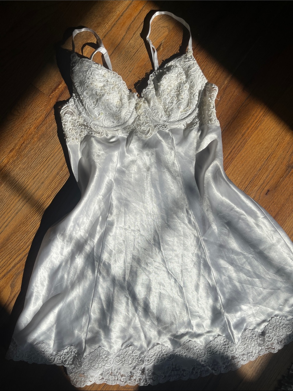 Victoria’s Secret white satin slip dress with beads, lace, and pearls 90s - Picture 2 of 16